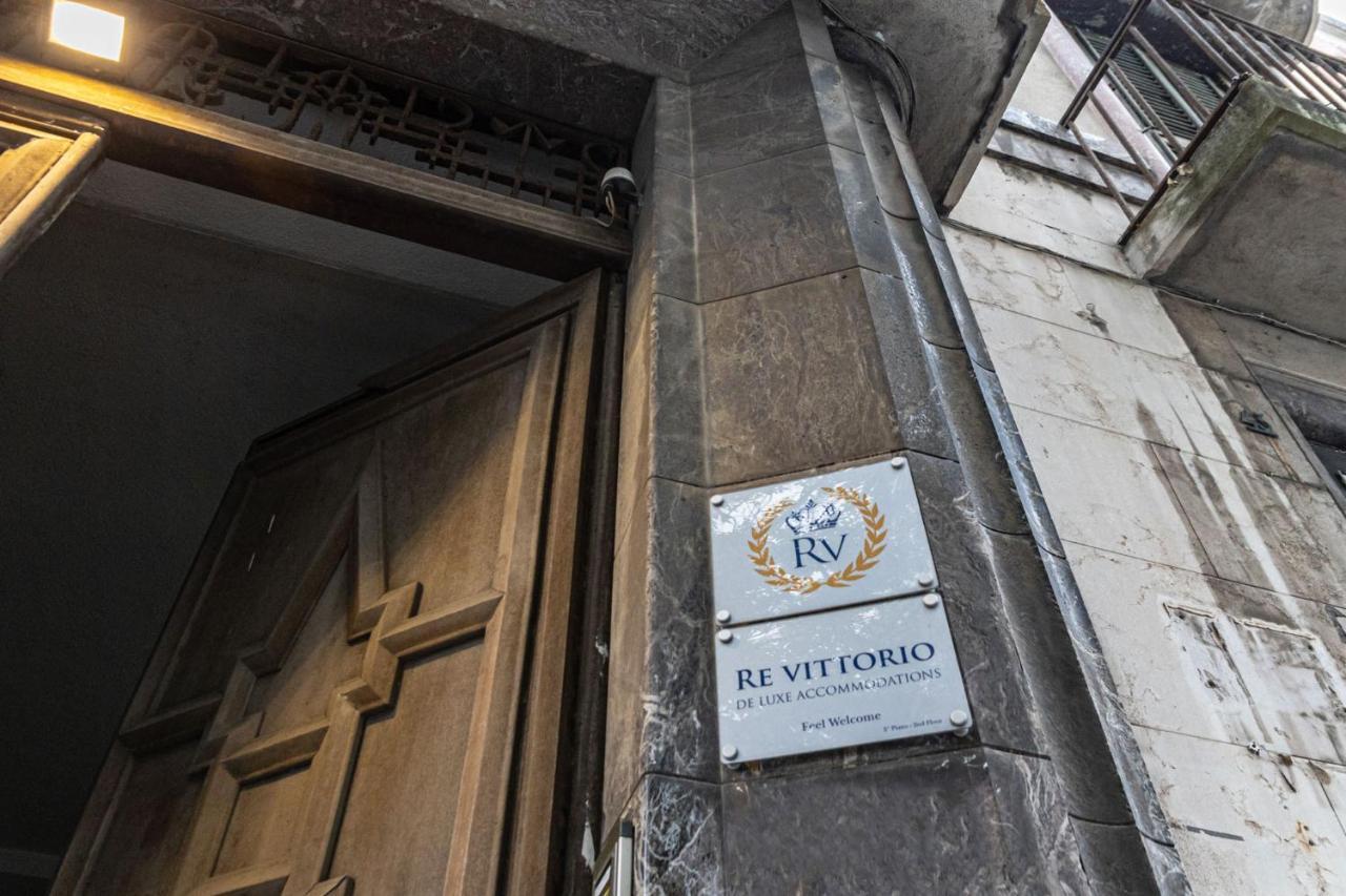 Re Vittorio De Luxe Panzió Messina Kültér fotó